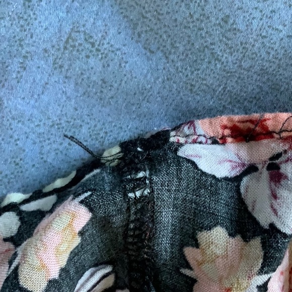 Floral Flowy High-Waisted Mini Skirt - Picture 4 of 4